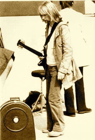 Loading Image